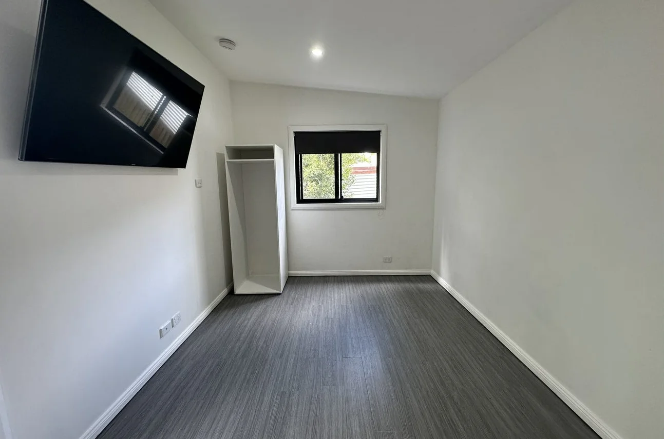 Additional image 3 of 1a Caliente Cres, Macquarie Hills NSW 2285