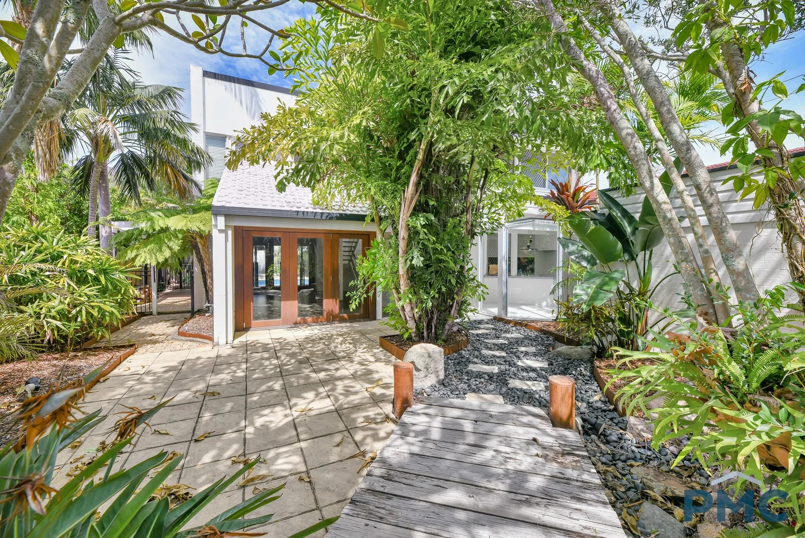 6 Madeira Street, The Gap QLD 4061