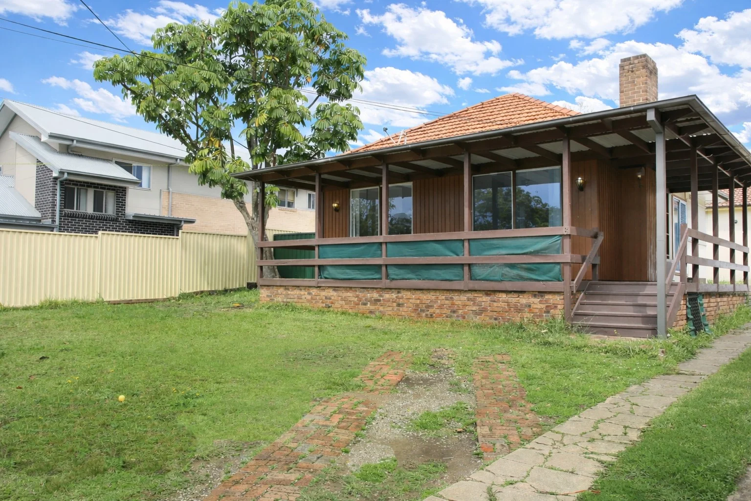 6 Drew Street, Greenacre NSW 2190