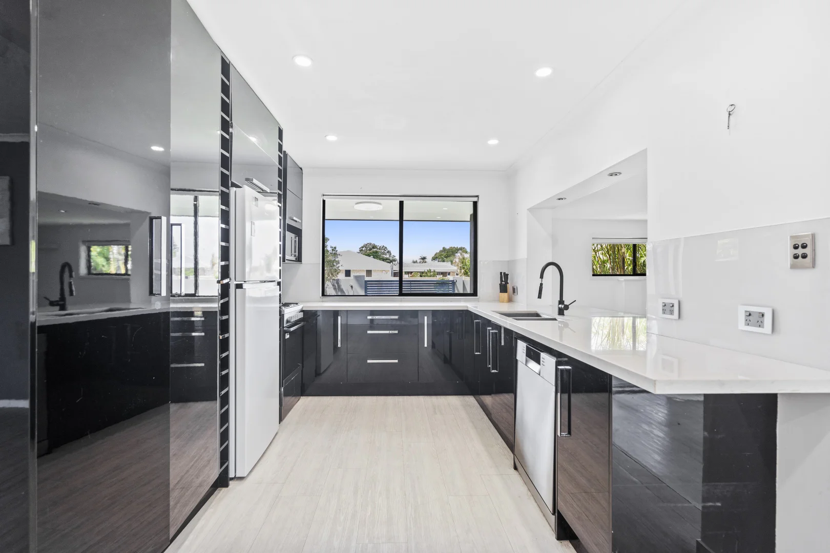 Additional image 2 of 19 Tekapo Street, Broadbeach Waters QLD 4218