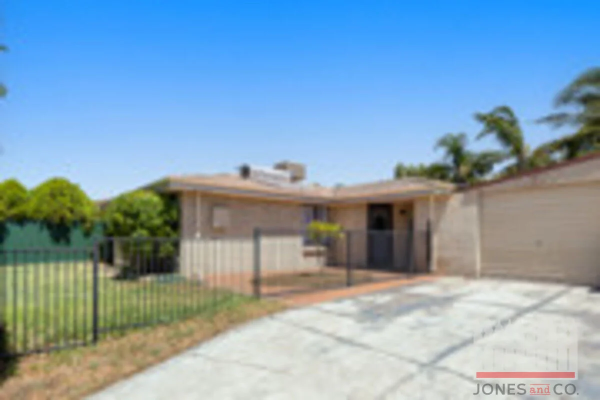 132 Blackadder Road, Swan View WA 6056