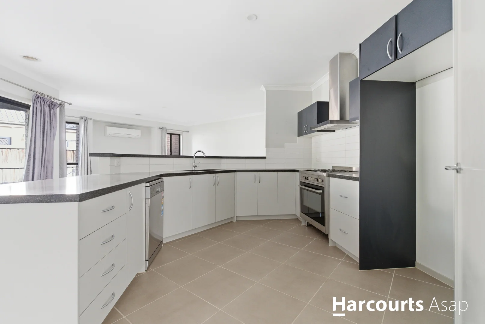 Additional image 4 of 11 Springmount Street, Cranbourne North VIC 3977