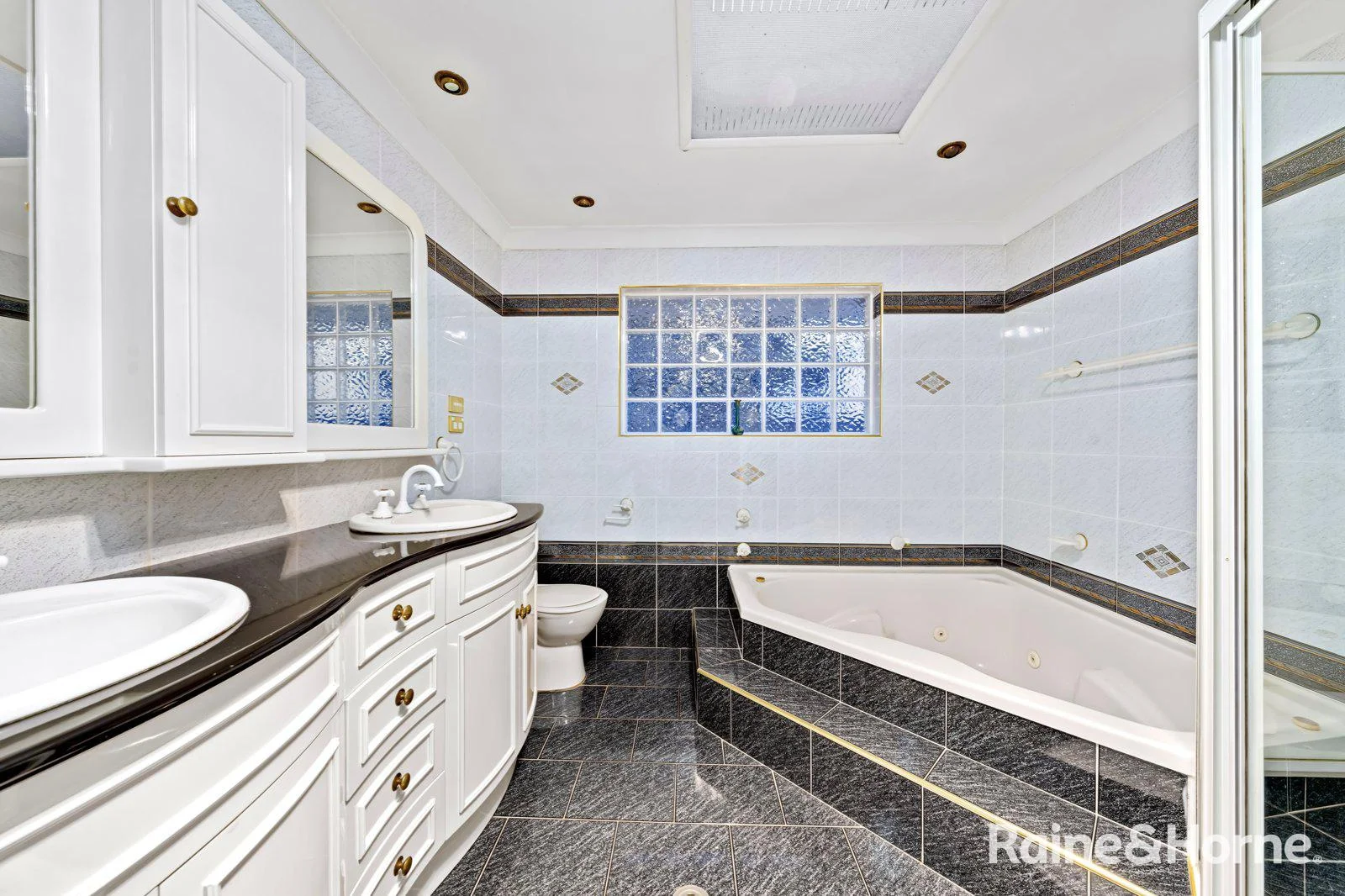 Additional image 3 of 21 Buranda Crescent, St Johns Park NSW 2176