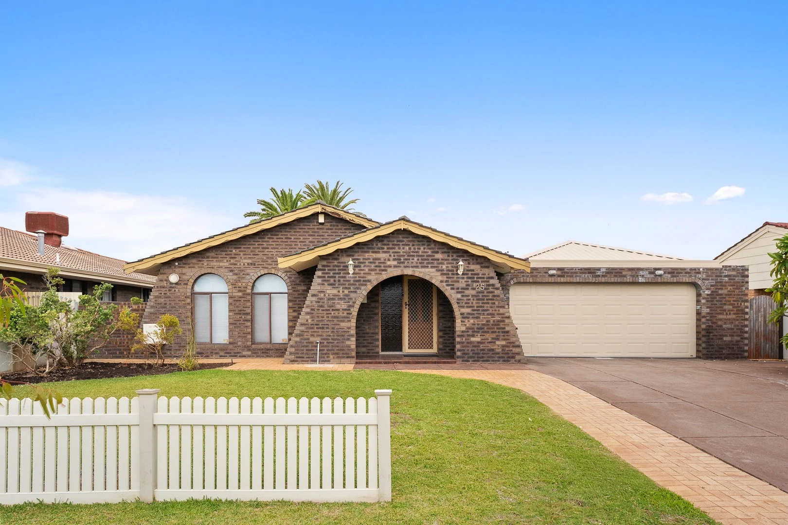 25 Trade Winds Drive, Safety Bay WA 6169