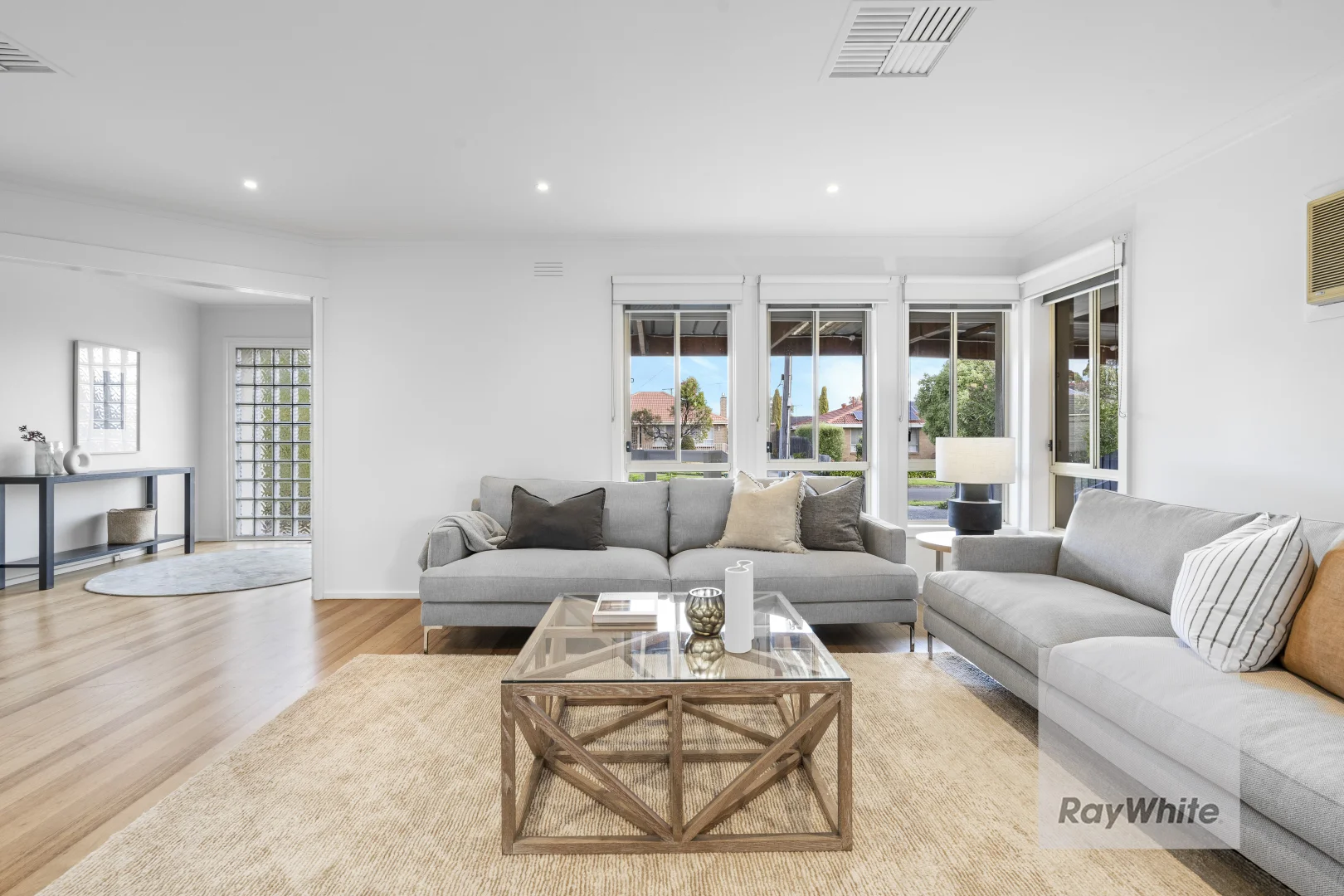 9 Kipling Court, Bundoora VIC 3083 photo 2