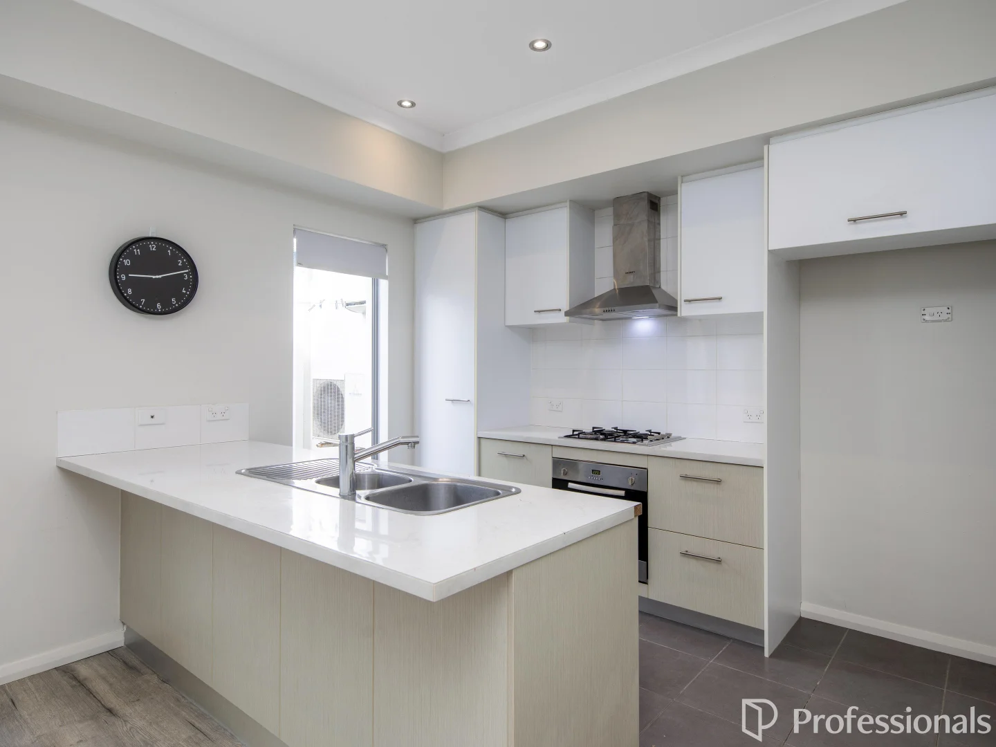 29 Gaudi Way, Clarkson WA 6030 photo 3