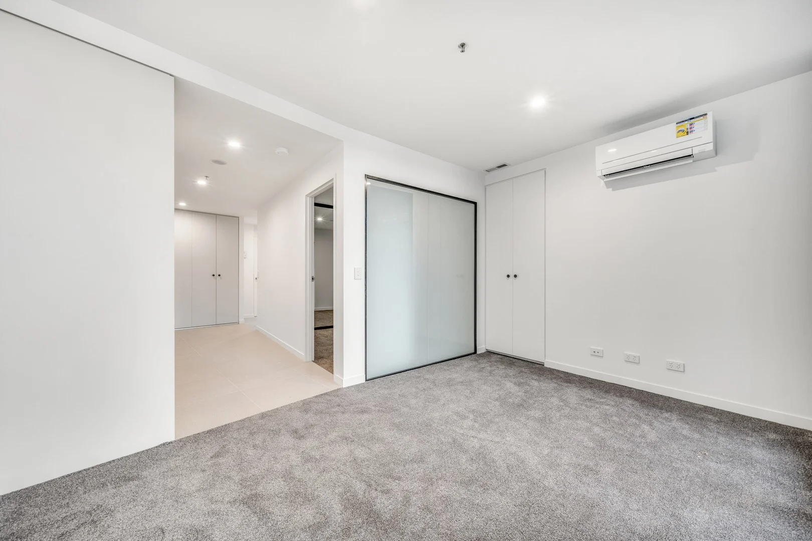 1315/2 Grazier Lane, Belconnen ACT 2617 photo 3