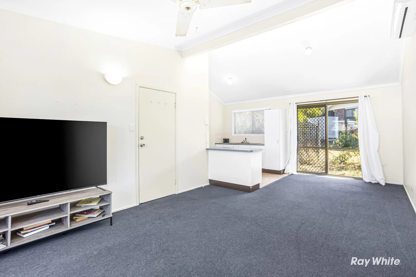 Additional image 4 of 24/10-14 Elma Street, Cooee Bay QLD 4703