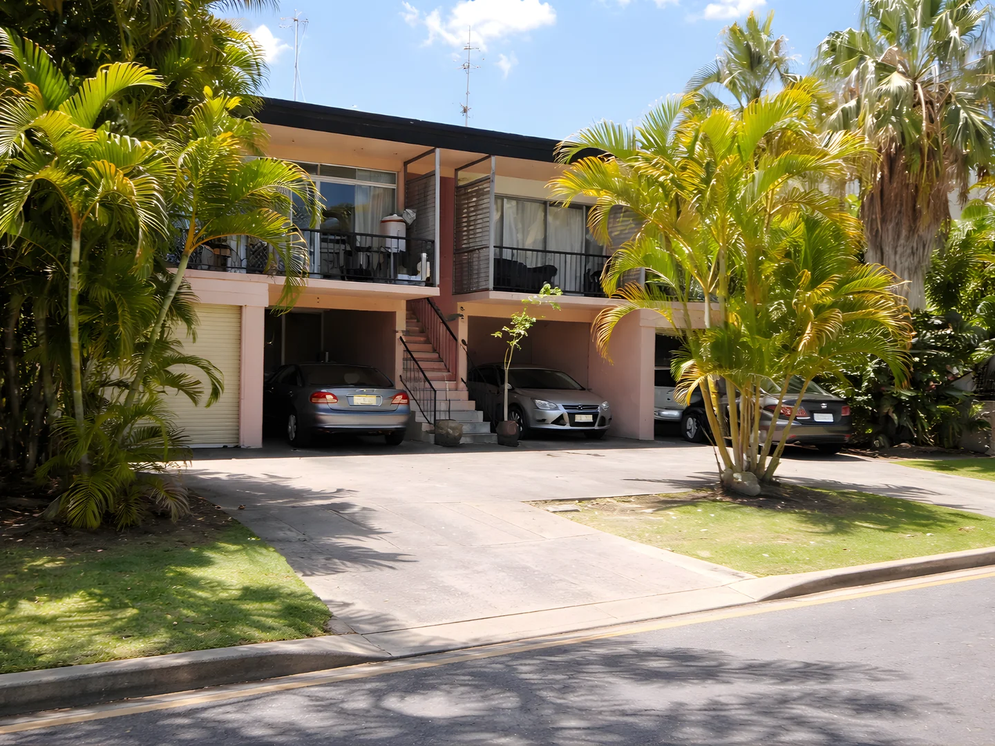 1/20 Leonard Ave, Surfers Paradise QLD 4217