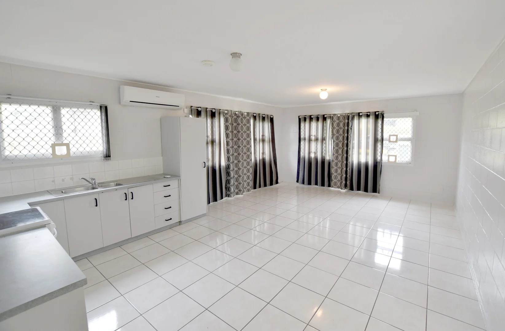 Additional image 2 of 2/3 Larsen Street, West Gladstone QLD 4680