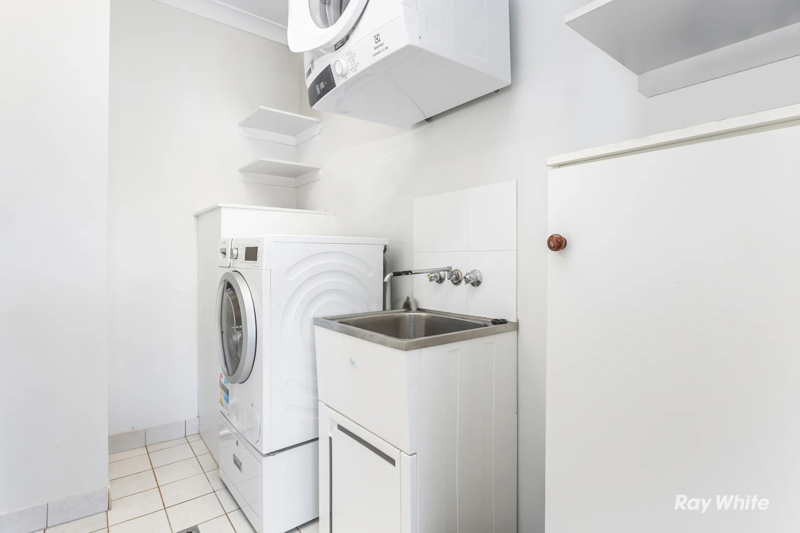 Additional image 11 of 20/39 Scenic Highway, Cooee Bay QLD 4703