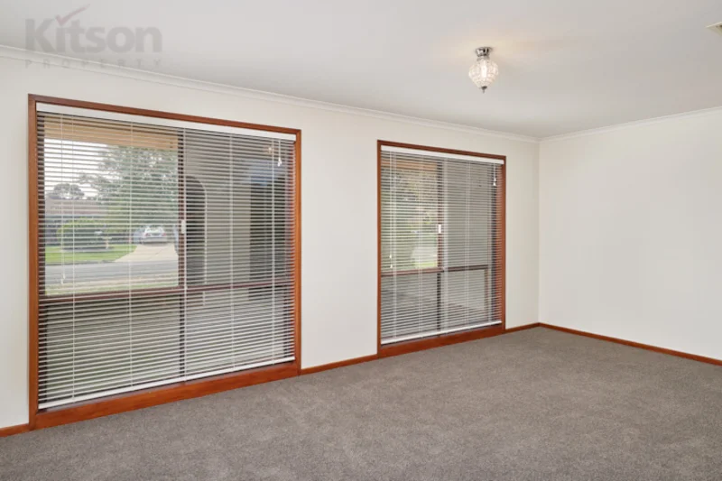Additional image 3 of 8 Warrambool Crescent, Glenfield Park NSW 2650
