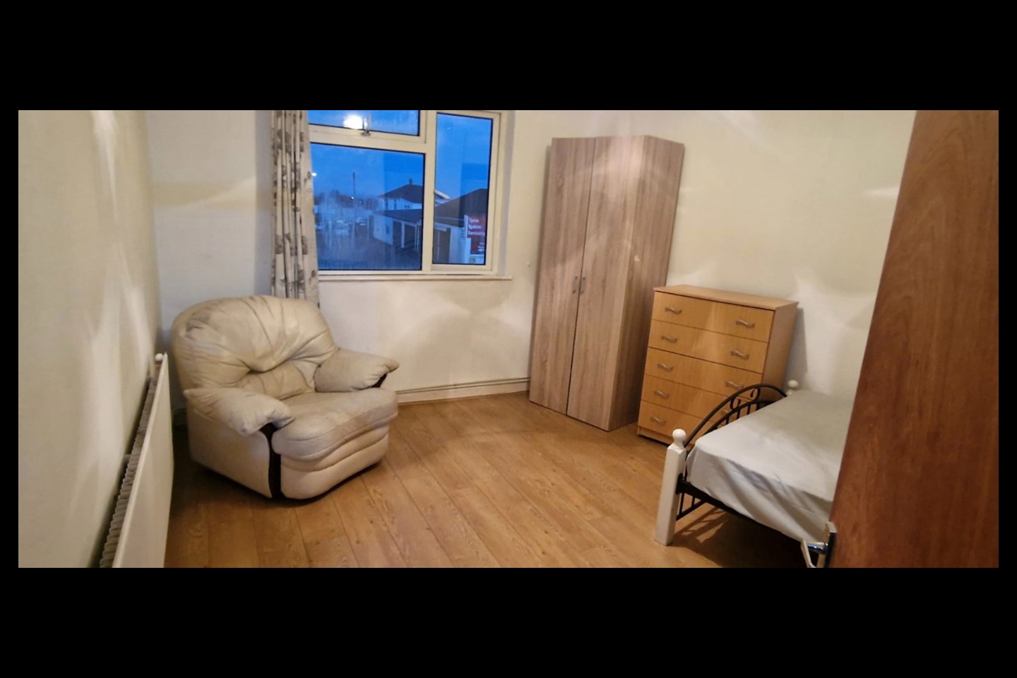 2 Bed Flat, Rumney, CF3, N1 7GU photo 3