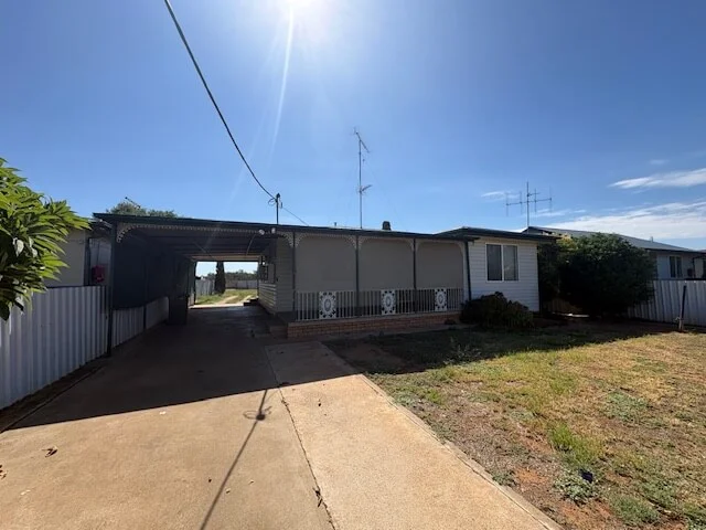 74 Wambiana Street, Nyngan NSW 2825