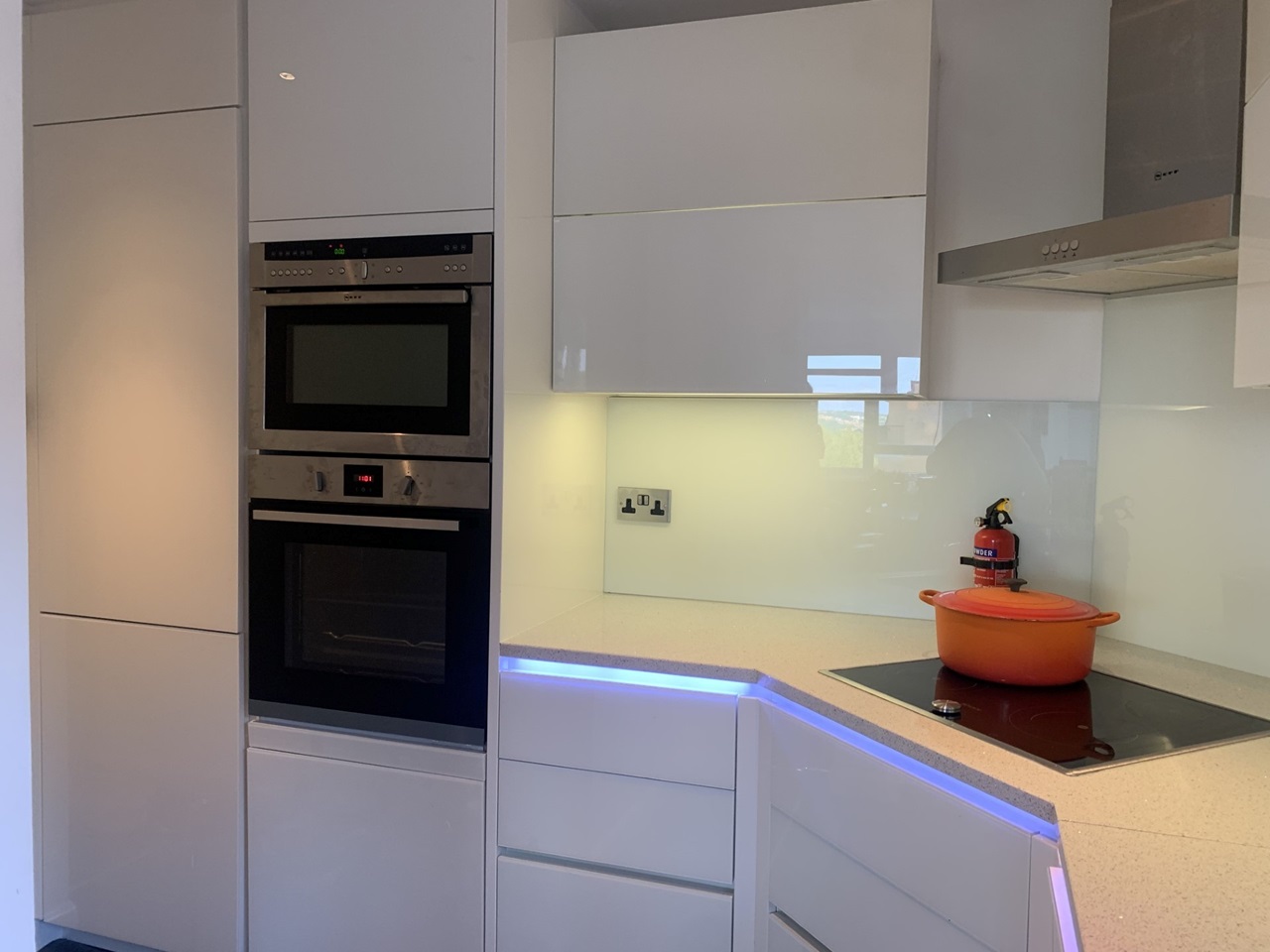 Additional image 4 of 1 Bed Flat, Graham Road, S10, N1 7GU