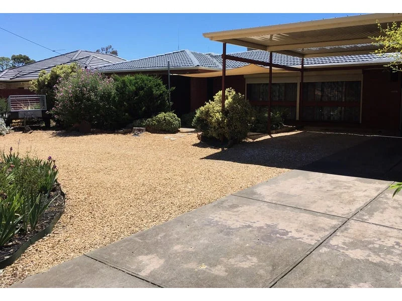 4 Lincoln Crescent, Pooraka SA 5095
