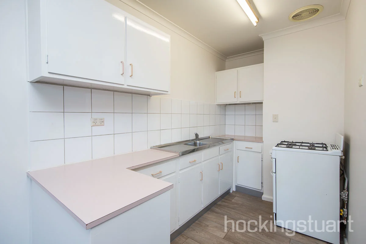 14/100 Rowena Parade, Richmond VIC 3121 photo 2
