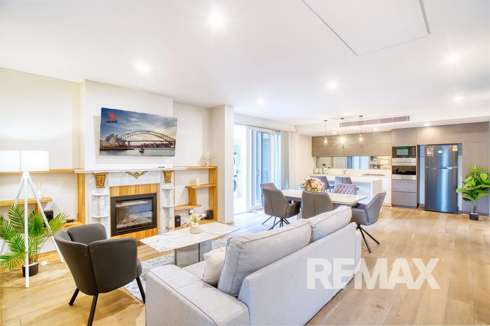 3(2A)/2 Devine Street, Erskineville NSW 2043