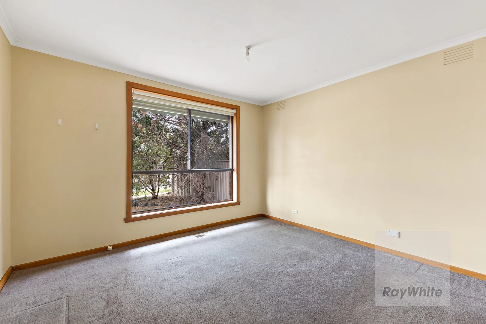 Additional image 9 of 71 Freeman Crescent, Mill Park VIC 3082