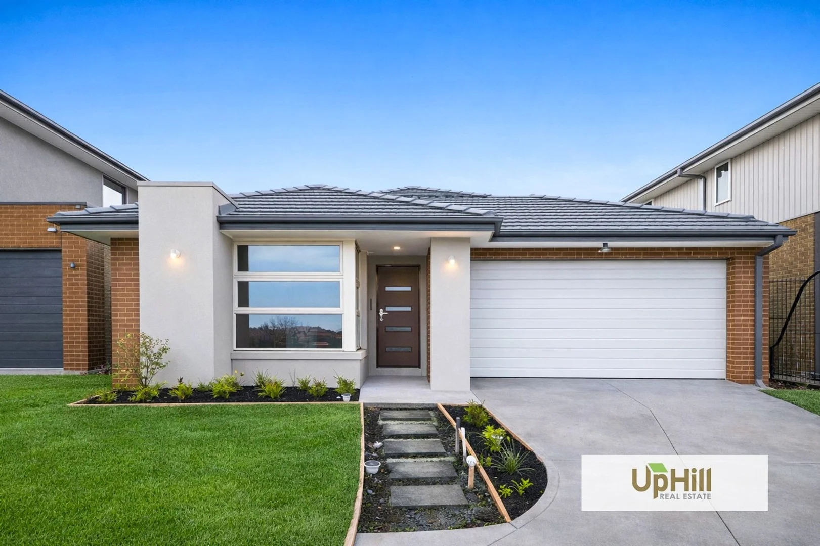 27 Monocot Avenue, Clyde North VIC 3978