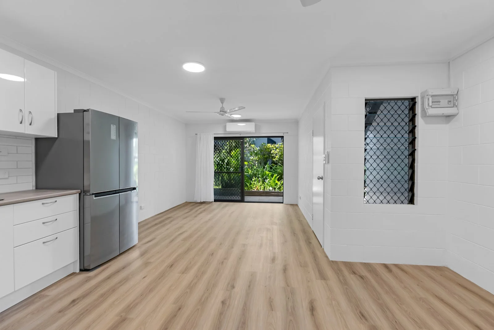 Additional image 6 of 3/451-455 Severin Street, Manunda QLD 4870