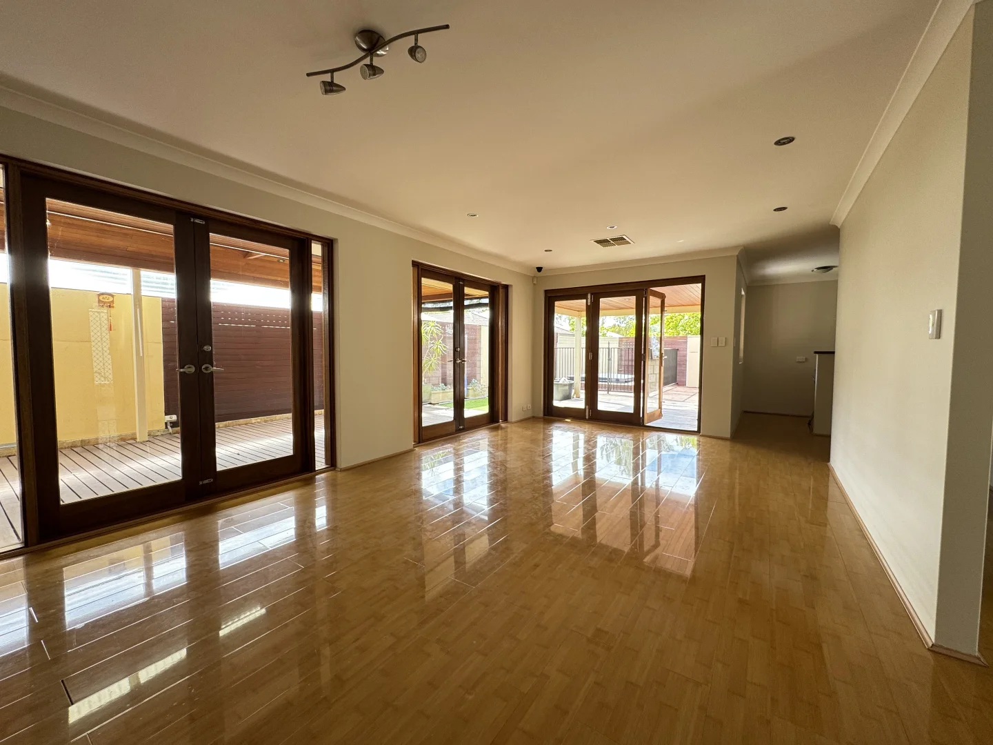 Additional image 11 of 9 Lyndhurst Crescent, Wellard WA 6170