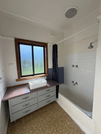Additional image 7 of 114 Princes Highway, Port Fairy VIC 3284