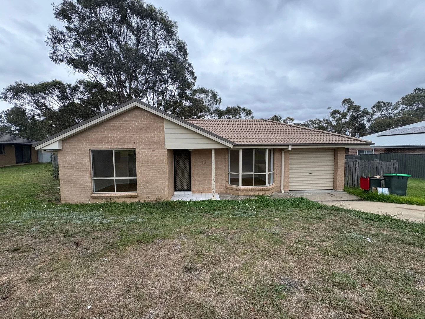 13 Dale Crescent, Armidale NSW 2350
