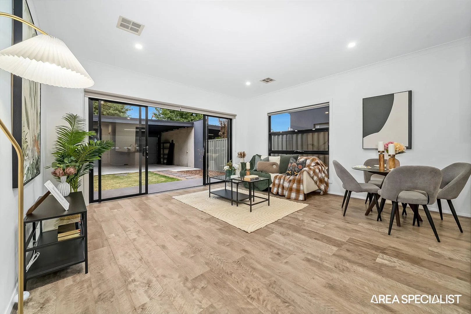 Additional image 6 of 27 Elmslie Drive, Cranbourne East VIC 3977