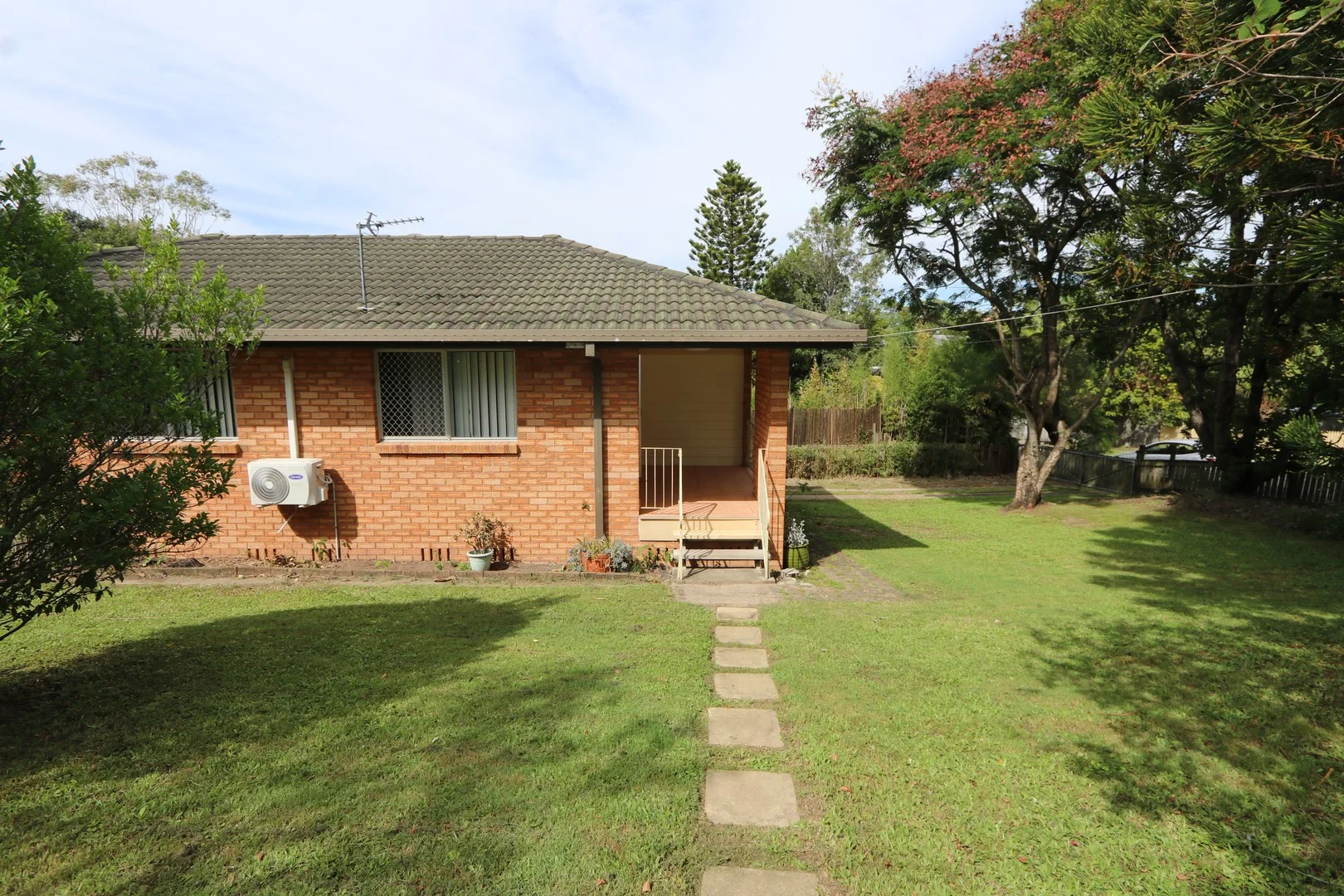 9 Bloodwood Crescent, Molendinar QLD 4214