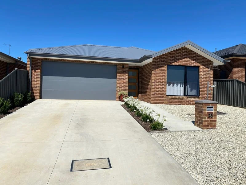 25 Chisholm Street, Maryborough VIC 3465