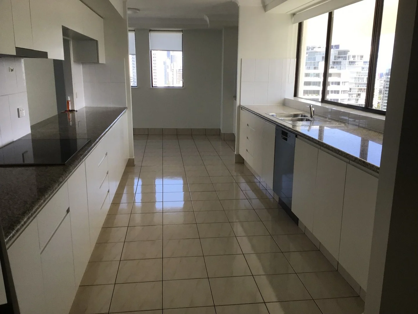 Additional image 3 of ID:21171102/13 Cunningham Avenue, Main Beach QLD 4217