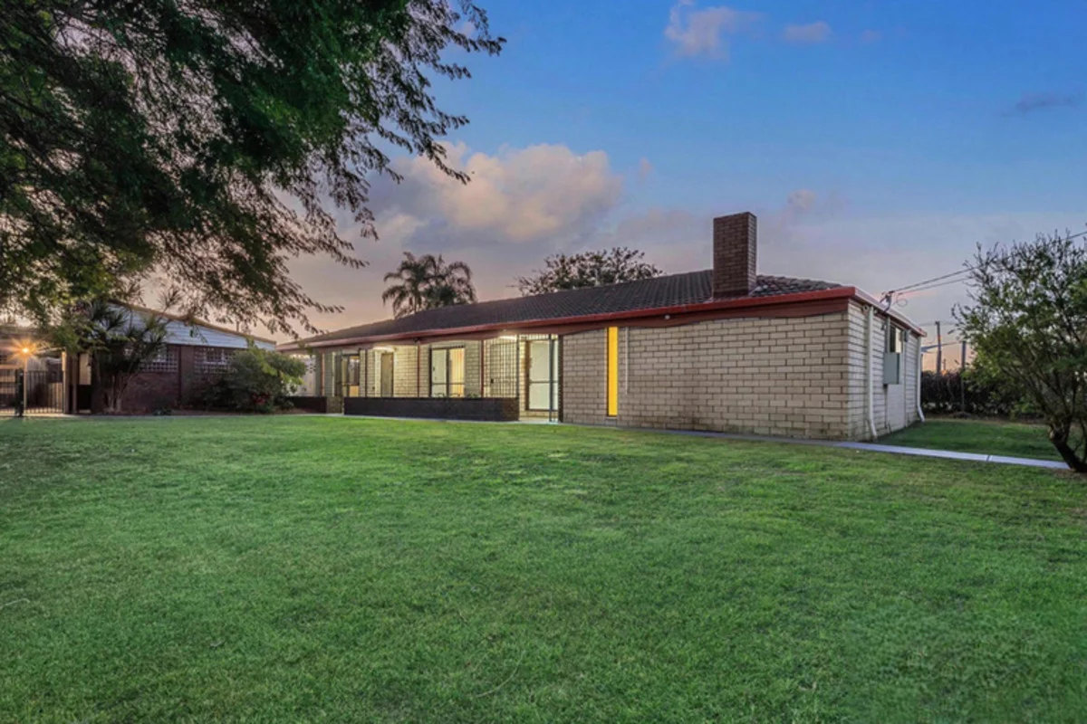 17 Bywater Street, Hillcrest QLD 4118