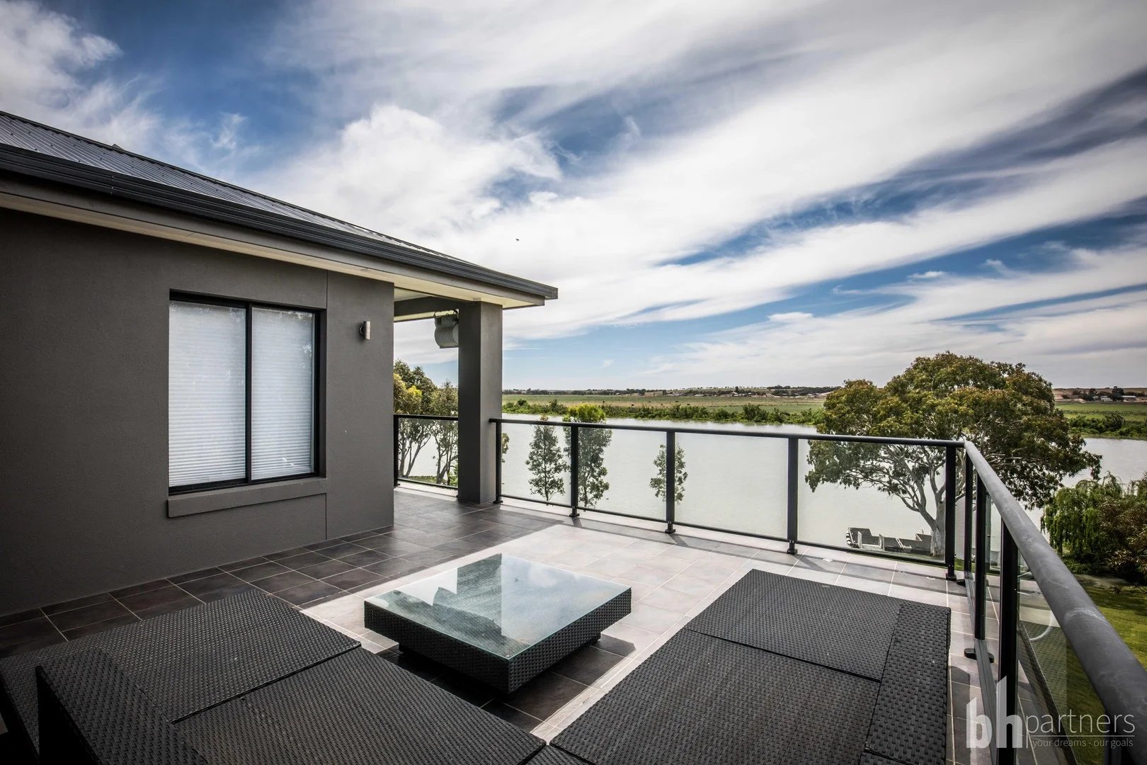 101 Rivervine Court, White Sands SA 5253