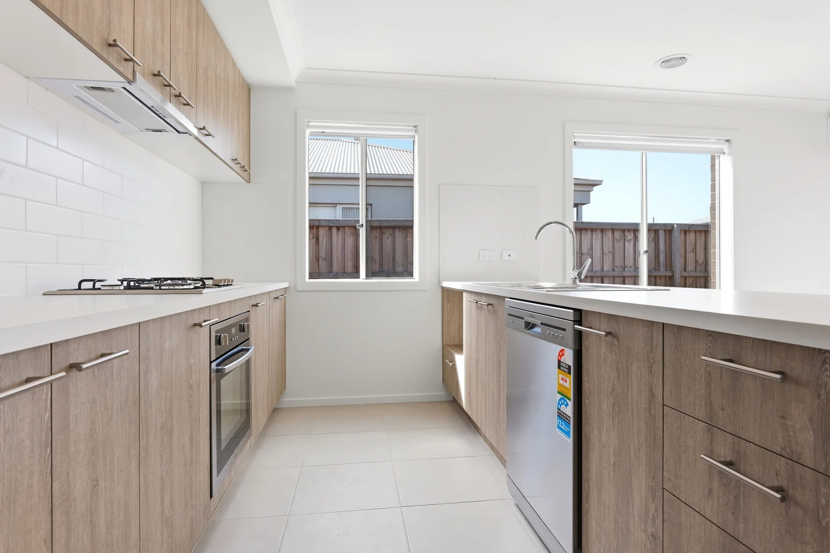 Additional image 4 of 27 Aristides Crescent, Thornhill Park VIC 3335