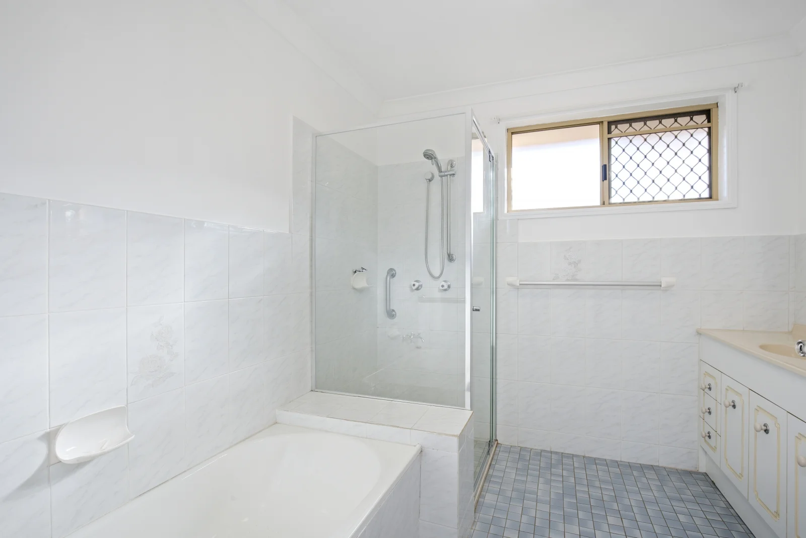 Additional image 8 of 90 Mountain View Avenue, Burleigh Waters QLD 4220