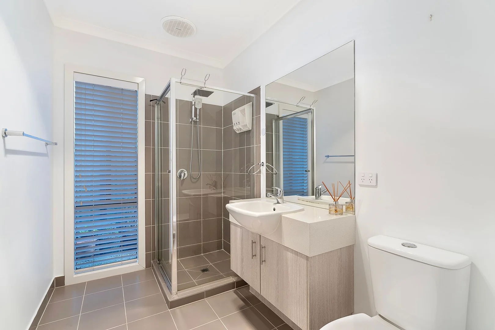 Additional image 10 of 19 Jutland Close, Clyde North VIC 3978