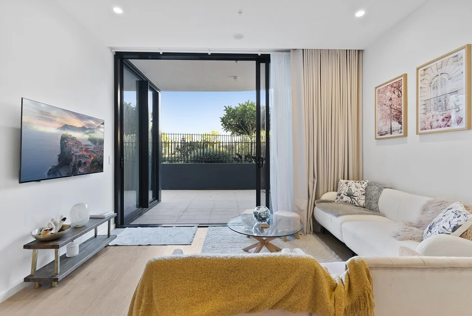 101/180 Marine Parade, Labrador QLD 4215