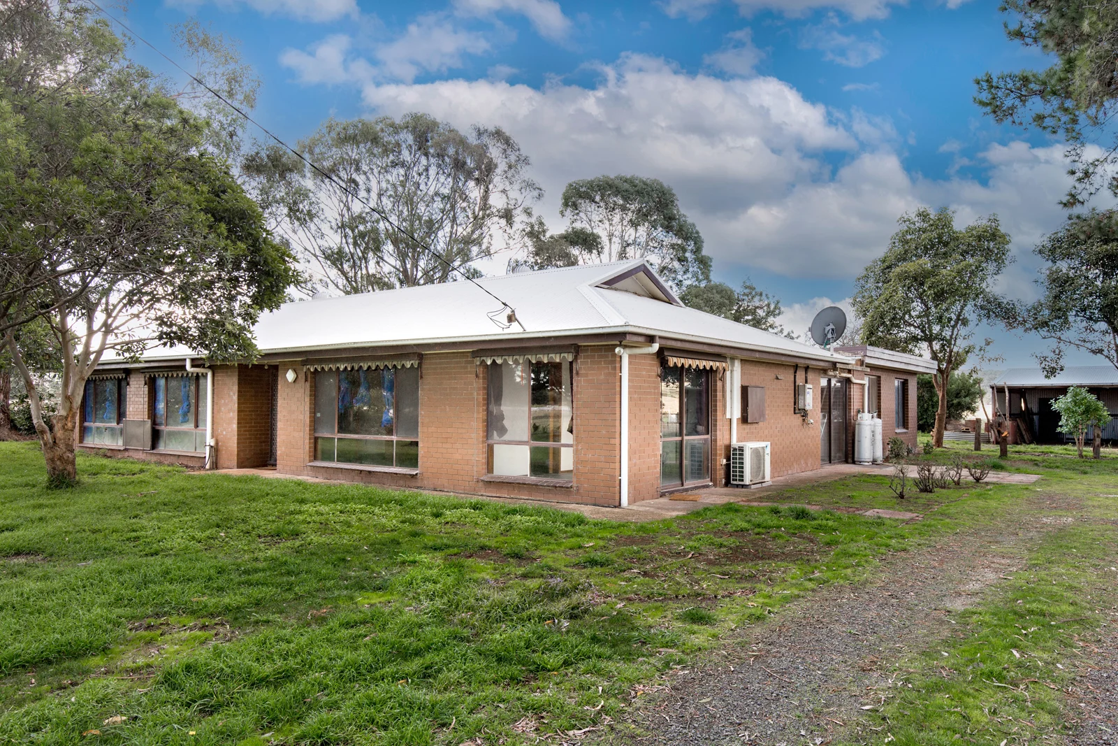 6370 Midland Highway, Clarendon VIC 3352