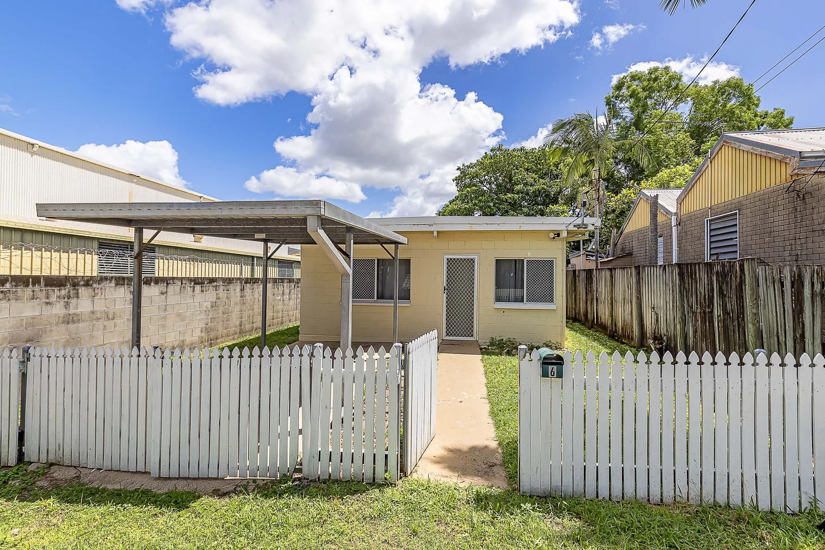 6 Maryvale Street, West End QLD 4810