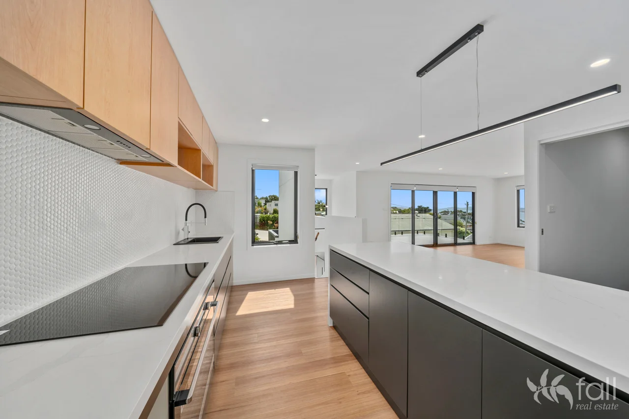 Additional image 4 of 2/135 Roslyn Avenue, Kingston Beach TAS 7050