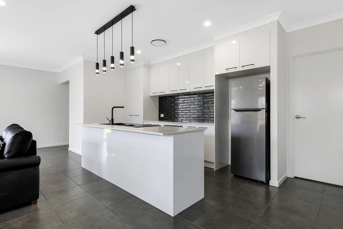 Additional image 3 of 31 Tamborine Crescent, Banya QLD 4551