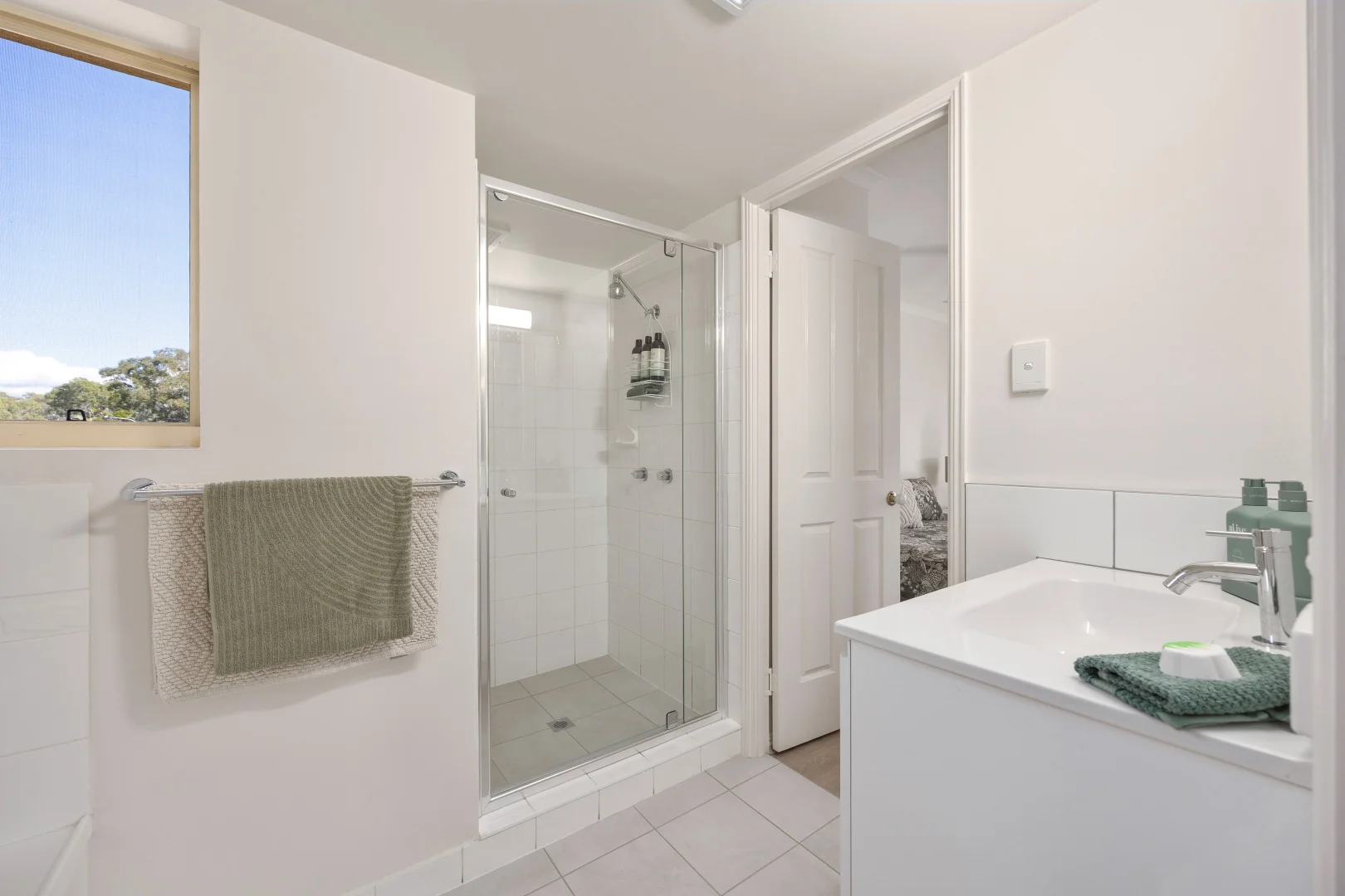 Additional image 3 of 8/496 Esplanade, Torquay QLD 4655