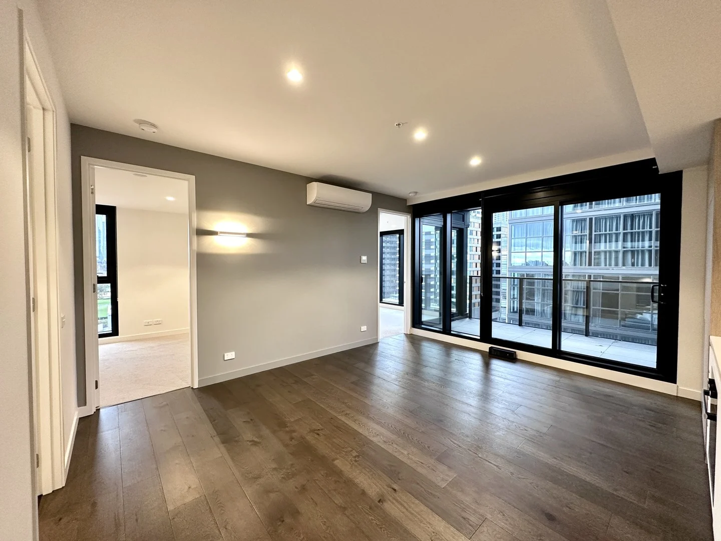 2B2B/45 Dudley St, West Melbourne VIC 3003 photo 4