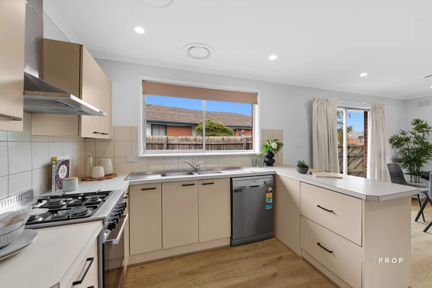 Additional image 3 of 23 Myuna Drive, Kings Park VIC 3021