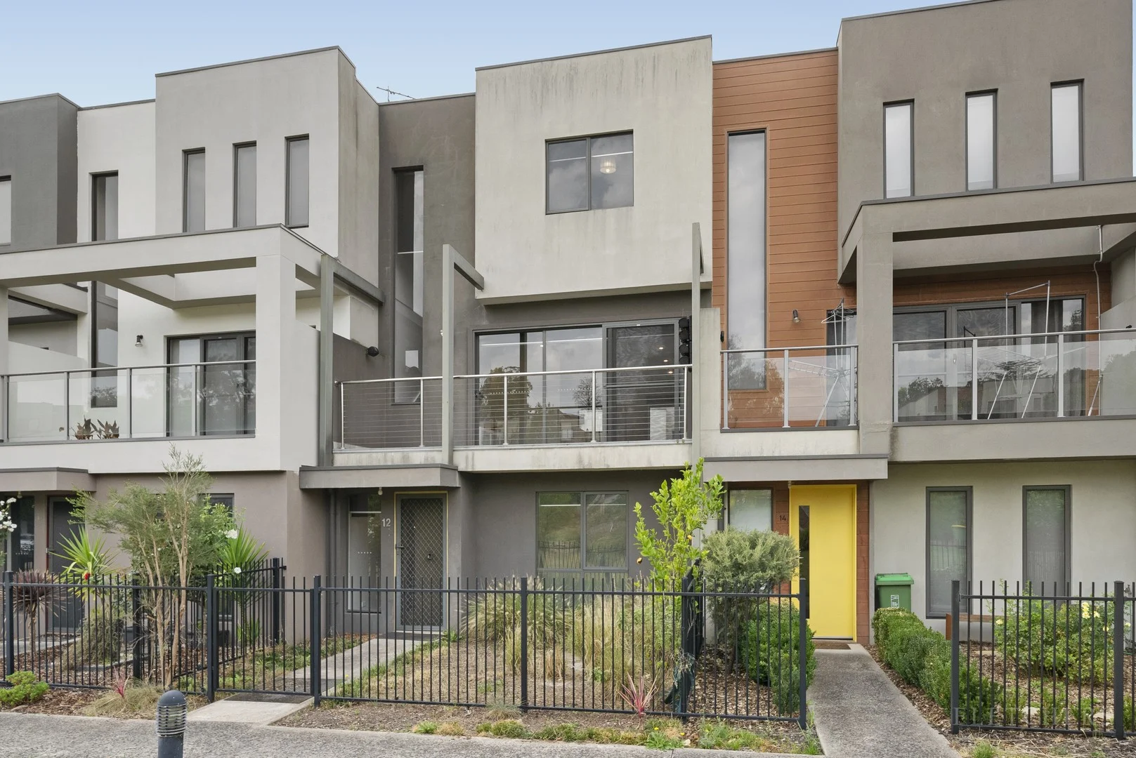 12 Lithgow Way, Mooroolbark VIC 3138