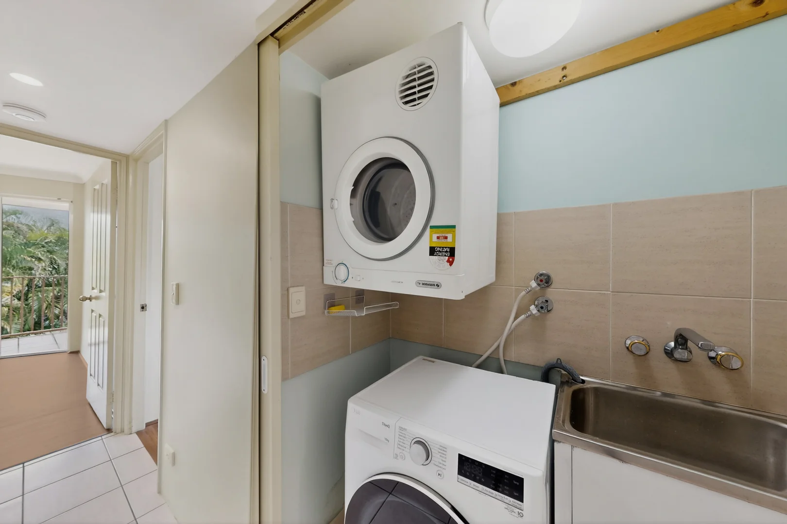 Additional image 10 of 4/101-105 Macquarie Street, St Lucia QLD 4067