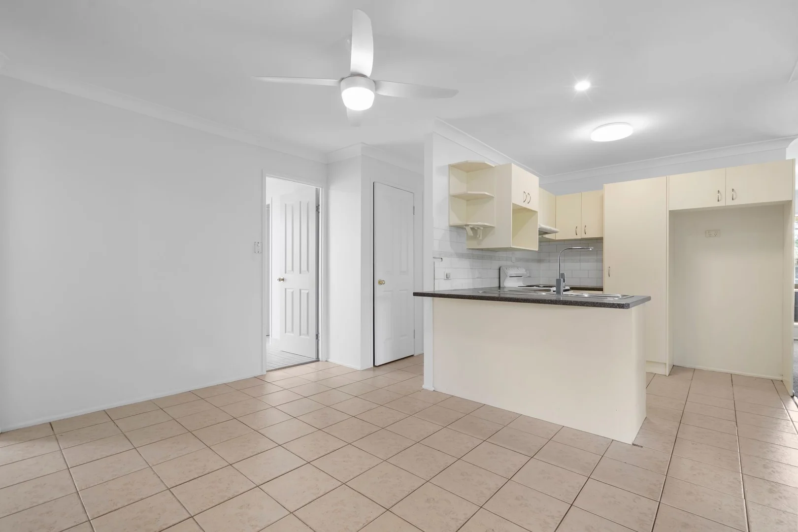 Additional image 4 of 8 Melnik Drive, Loganlea QLD 4131