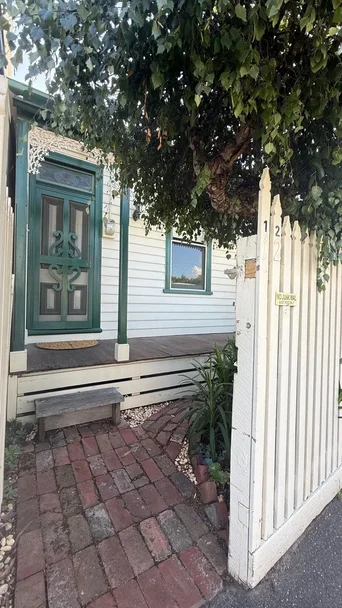 12 Mcconnell Street, Kensington VIC 3031