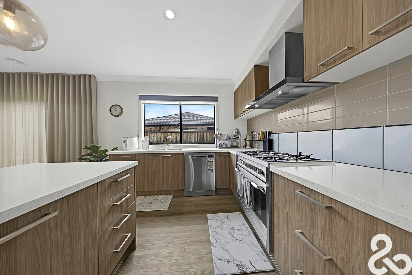 453 Mandalay Circuit, Beveridge VIC 3753 photo 4